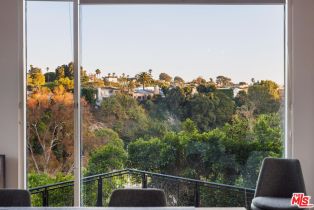 Single Family Residence, 654 Erskine dr, Pacific Palisades, CA 90272 - 12