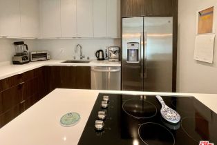 Condominium, 8400 De Longpre ave, West Hollywood , CA 90069 - 12