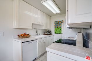 Condominium, 2308 Schader dr, Santa Monica, CA 90404 - 8