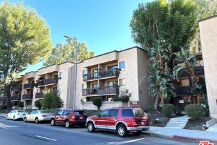 Condominium, 22100 Burbank blvd, Woodland Hills, CA 91367 - 2