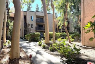 Condominium, 22100 Burbank blvd, Woodland Hills, CA 91367 - 7