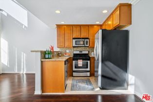 Condominium, 4211 Arch dr, Studio City, CA 91604 - 6