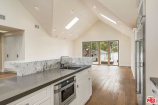 Single Family Residence, 464 20th st, Santa Monica, CA 90402 - 6