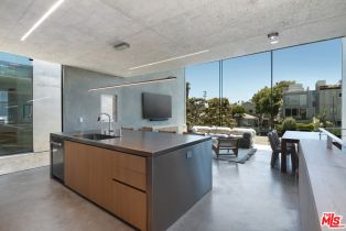 Single Family Residence, 533 Grand blvd, Venice, CA 90291 - 8