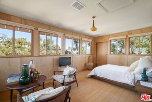 , 3696 Alta Mesa dr, Studio City, CA 91604 - 23