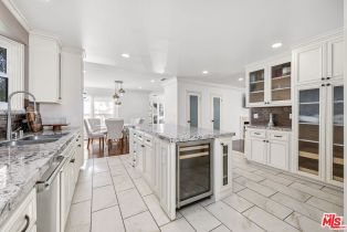 Single Family Residence, 11401 Aqua Vista st, Studio City, CA 91604 - 8