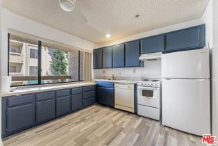 Condominium, 301 Ford ave, Fullerton, CA 92832 - 5