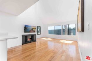 Condominium, 950 Kings rd, West Hollywood , CA 90069 - 4