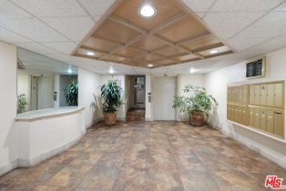 Condominium, 12060 Hoffman st, Studio City, CA 91604 - 30