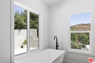 Single Family Residence, 3065 Foose rd, Malibu, CA 90265 - 15