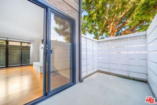 Condominium, 1342 Stanford st, Santa Monica, CA 90404 - 9