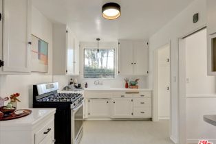 Single Family Residence, 10853 Galvin st, Culver City, CA 90230 - 12