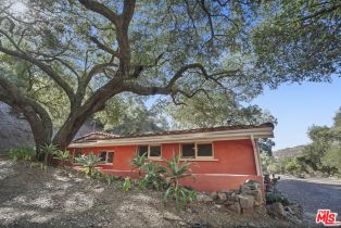 Single Family Residence, 12445 Yellow Hill rd, Malibu, CA 90265 - 24