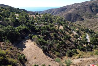 Single Family Residence, 12445 Yellow Hill rd, Malibu, CA 90265 - 30