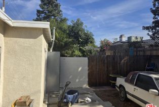 Single Family Residence, 611 Griffith Park dr, Burbank, CA 91506 - 15