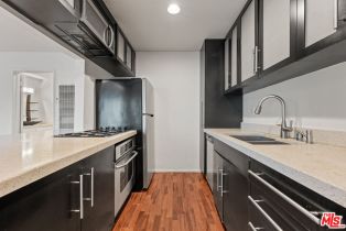 Condominium, 2721 2nd st, Santa Monica, CA 90405 - 5