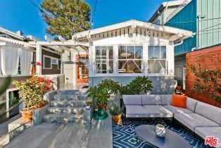 , 3009 3RD st, Santa Monica, CA 90405 - 2