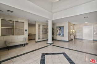 Condominium, 117 Gale dr, Beverly Hills, CA 90211 - 4