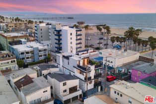 Single Family Residence, 17 Venice blvd, Venice, CA 90291 - 2