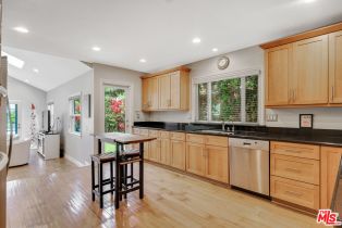 Single Family Residence, 3733 Willowcrest ave, Studio City, CA 91604 - 17