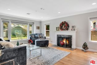 Single Family Residence, 3733 Willowcrest ave, Studio City, CA 91604 - 3