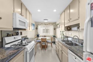 Condominium, 6213 Randi ave, Woodland Hills, CA 91367 - 5