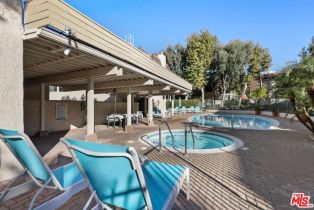 Condominium, 6213 Randi ave, Woodland Hills, CA 91367 - 12