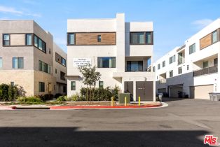 Condominium, 2111 Copper Walk, Gardena, CA 90249 - 3