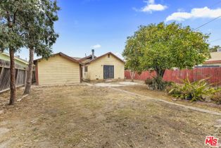 Single Family Residence, 1068 Cerritos ave, Long Beach, CA 90813 - 4