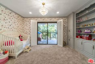 Single Family Residence, 3910 Sumac dr, Sherman Oaks, CA 91403 - 12