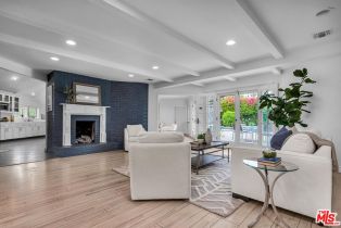 Single Family Residence, 3389 Wrightview pl, Studio City, CA 91604 - 4