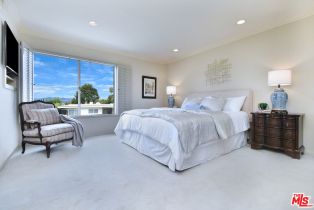 Single Family Residence, 3465 Valley Meadow rd, Sherman Oaks, CA 91403 - 55