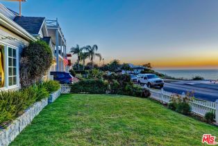 , 436 Mount Holyoke ave, Pacific Palisades, CA 90272 - 4