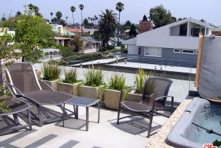 , 420 SHERMAN CANAL, Venice, CA 90291 - 4