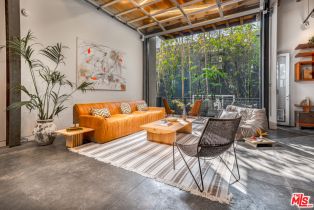 Condominium, 25 Brooks Ave, Venice, CA  Venice, CA 90291