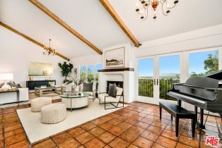 Single Family Residence, 11630   Amanda Dr, Studio City, CA  Studio City, CA 91604