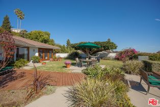 Single Family Residence, 1166 LAS PULGAS pl, Pacific Palisades, CA 90272 - 29