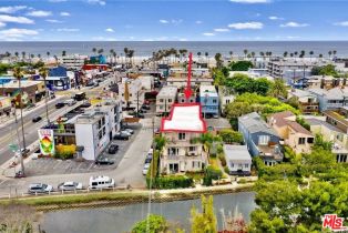 , 3000 Grand Canal, Venice, CA 90291 - 25