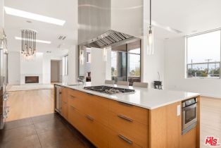 Single Family Residence, 1015 Abbot Kinney blvd, Venice, CA 90291 - 13