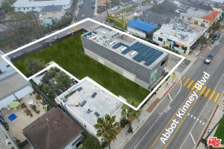 Single Family Residence, 1015 Abbot Kinney blvd, Venice, CA 90291 - 2