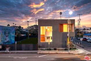 Single Family Residence, 1015 Abbot Kinney BLVD, Venice, CA  Venice, CA 90291