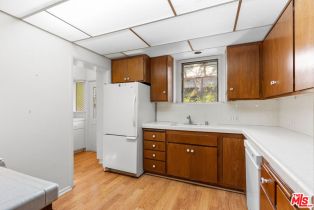 Single Family Residence, 1630 Oak st, Santa Monica, CA 90405 - 9