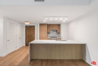 Residential Lease, 1755 Ocean AVE, Santa Monica, CA  Santa Monica, CA 90401