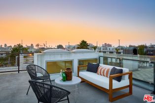 Single Family Residence, 218 Carroll Canal, Venice, CA 90291 - 49