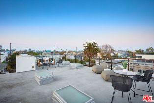 Single Family Residence, 218 Carroll Canal, Venice, CA 90291 - 50