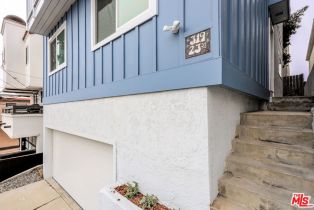 , 319 23rd st, Manhattan Beach, CA 90266 - 3