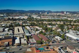 Residential Income, 2711 Pico blvd, Santa Monica, CA 90405 - 7