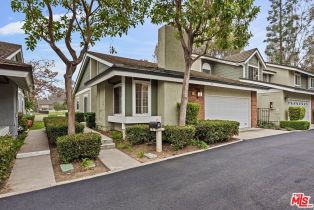 Condominium, 9   Weepingwood, Irvine, CA  Irvine, CA 92614