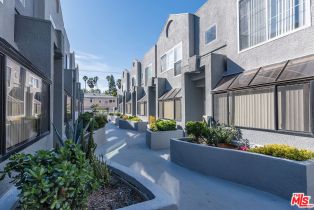 Condominium, 1436 20th st, Santa Monica, CA 90404 - 4