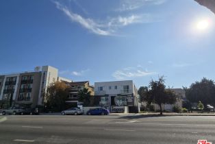 Residential Income, 14550 Burbank blvd, Sherman Oaks, CA 91411 - 4